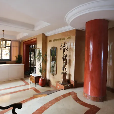Hotel Rembrandt-2