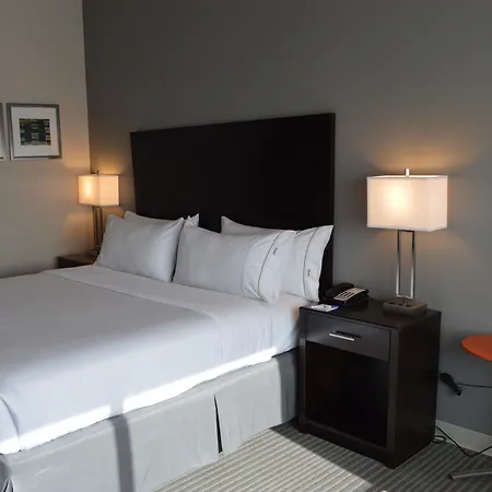 Holiday Inn Express & Suites Claremore By Ihg-2