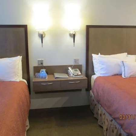 Best Western Snowcap Lodge-3