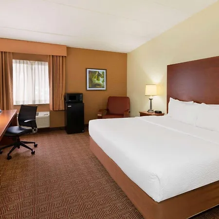 La Quinta Inn By Wyndham Minneapolis Airport Bloomington-2