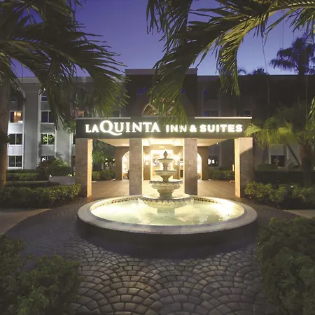 La Quinta By Wyndham Coral Springs South-2