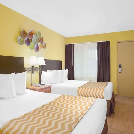 Travelodge By Wyndham San Francisco Central-3