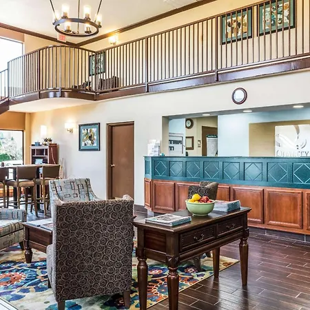 Quality Suites Paducah I-24-2