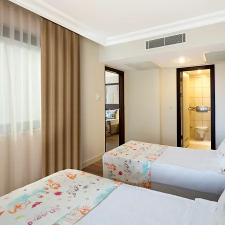 Seven Seas Hotel Life-3