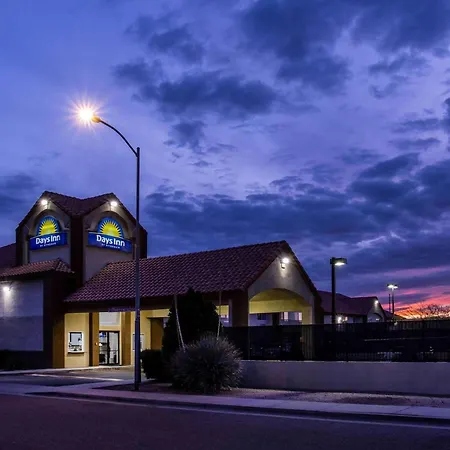 Days Inn By Wyndham Phoenix North-3