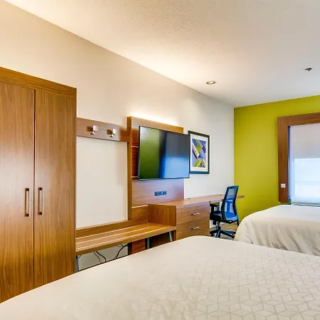 Holiday Inn Express Vincennes-2