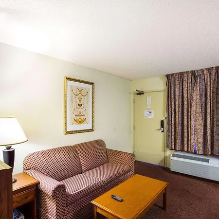 Fiesta Inn And Suites Medical Center I-10-2