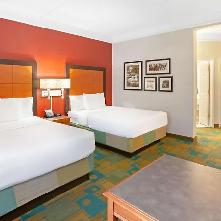 La Quinta By Wyndham Houston Galleria Area-3