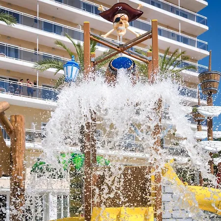 Hotel Oasis Park Splash-3