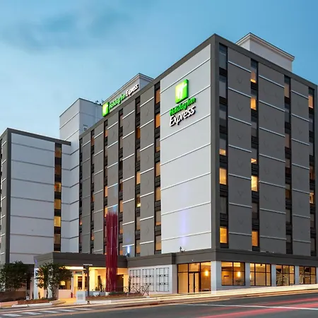 Holiday Inn Express Nashville-Downtown - Broadway By Ihg-3