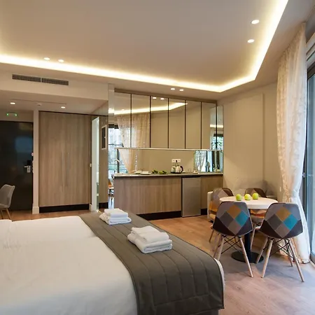 Athens Platinum Rooms And Suites-2