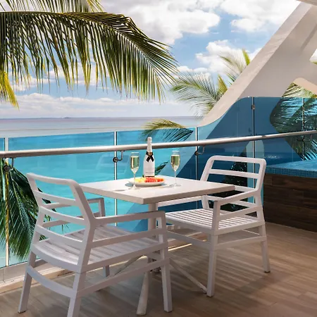 We Uniq Hotel El Carmen Adults Only-3