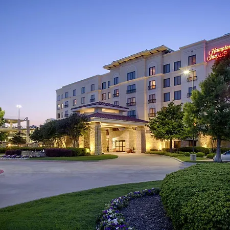 Hampton Inn & Suites Legacy Park-Frisco-2