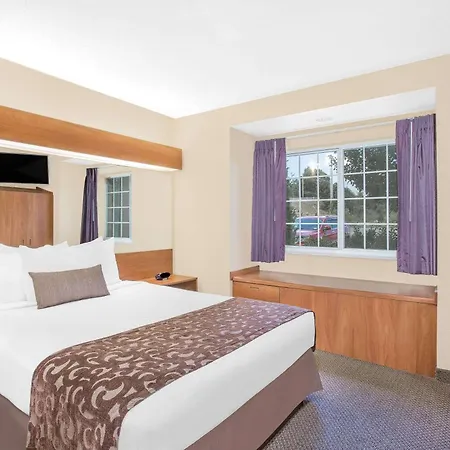 Microtel Inn & Suites Beckley East-3