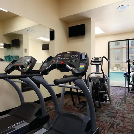 Wyndham El Paso Airport And Water Park-3