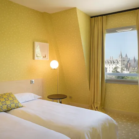 Lhotel - Face Au Chateau - Boutique Hotel Et Seminaires-2