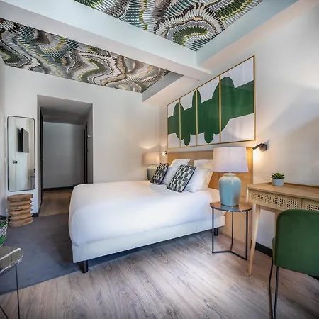 Maisons Du Monde Hotel & Suites - La Rochelle Vieux Port-3