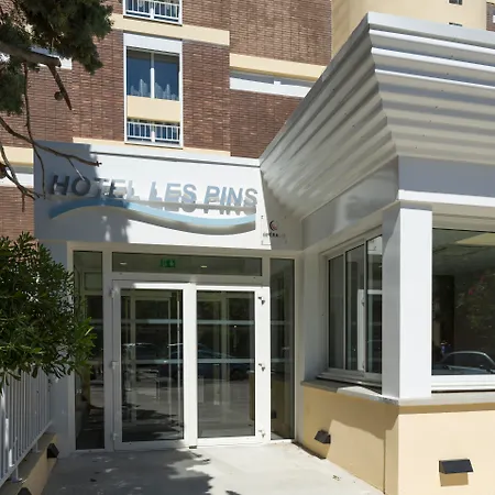 Opéralia Hôtel les Pins-2