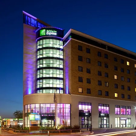 Holiday Inn Express London - Newbury Park, An Ihg Hotel-2