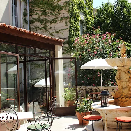 The Originals Boutique, Hotel Du Parc, Cavaillon-3