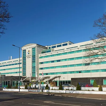 Hyatt Place London Heathrow Airport-3