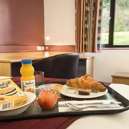 Days Inn Bradford M62-3