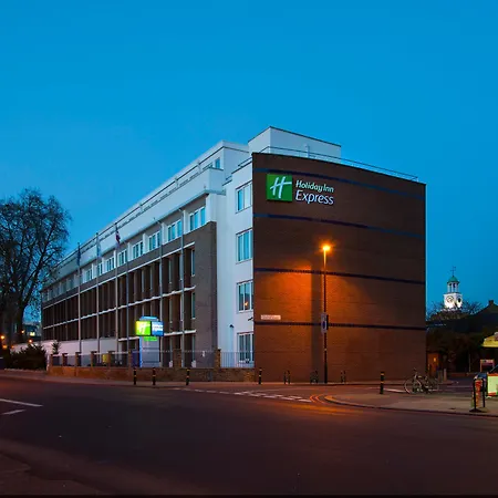 Holiday Inn Express London - Vauxhall Nine Elms, An Ihg Hotel-3