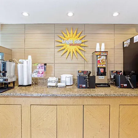 La Quinta Inn By Wyndham Orlando Airport West-3