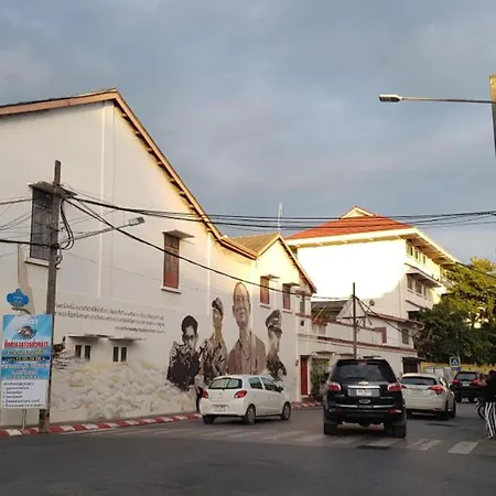 Thalang Guesthouse-2
