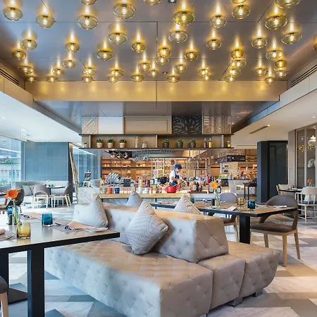 Novotel Bangkok Sukhumvit 20-3