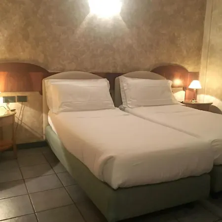 Plus Welcome Milano-3