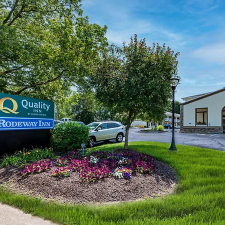 Quality Inn Poughkeepsie-2