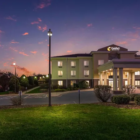Comfort Inn & Suites Brevard North-2