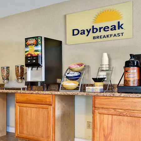 Days Inn By Wyndham Elizabeth City-2