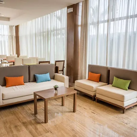 Hampton By Hilton Santo Domingo Airport-3
