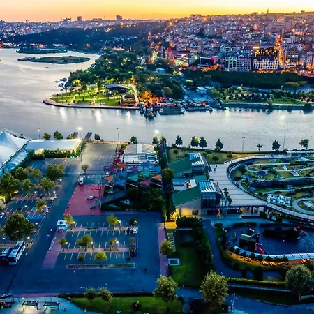 Arise Hotel Golden Horn-2