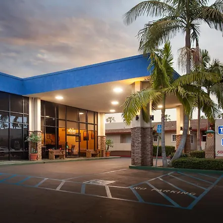 Travelodge Inn & Suites By Wyndham Anaheim On Disneyland Dr-3