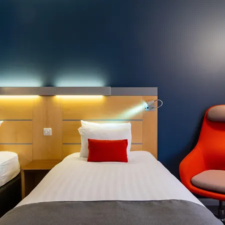 Holiday Inn Express Dundee By Ihg-3