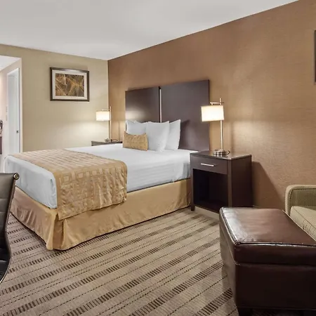 Best Western Pasadena Royale Inn & Suites-3