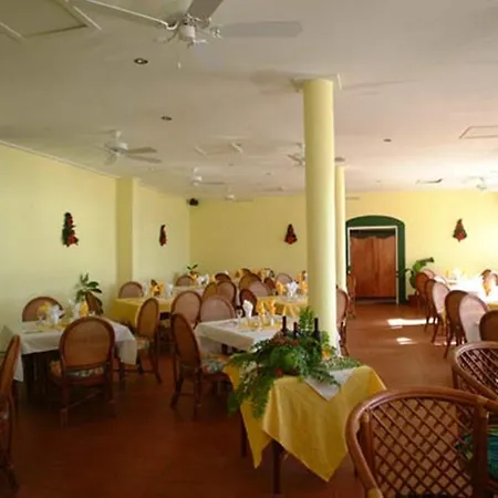 Gem Holiday Beach Resort-2