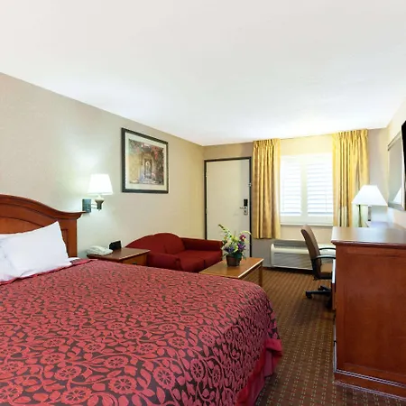 Days Inn By Wyndham Alhambra Ca-2