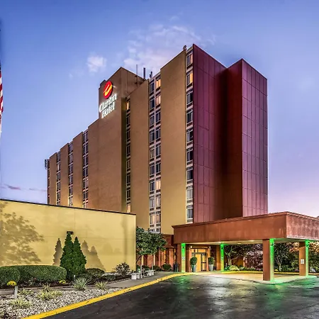 Clarion Hotel Cincinnati North-3