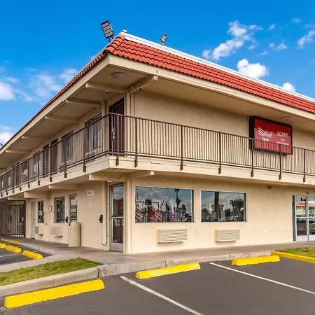 Red Roof Inn Phoenix- Midtown-2