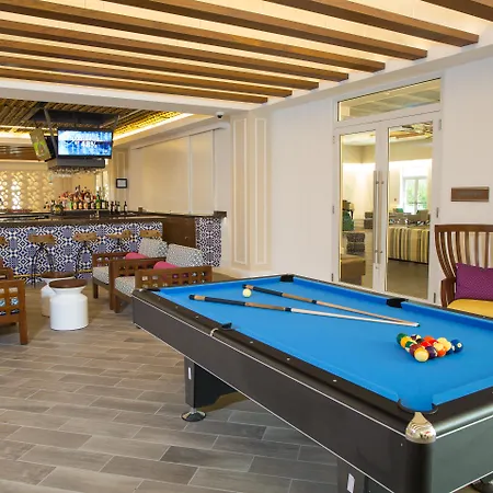 Warwick Paradise Island Bahamas (Adults Only)-2