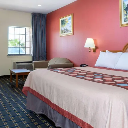 Super 8 By Wyndham Stafford Sugarland Area-3