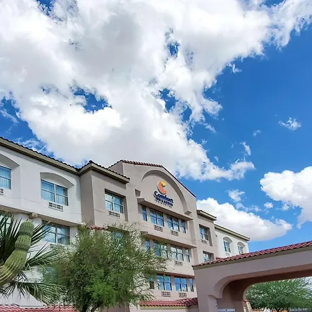 Comfort Inn & Suites Tempe Phoenix Sky Harbor Airport-3