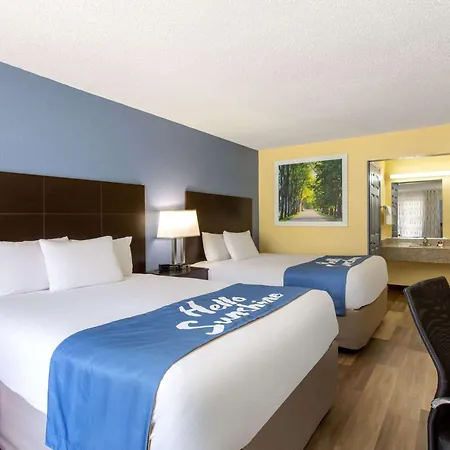 Days Inn By Wyndham Greensboro Airport-2