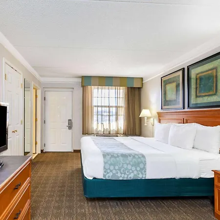 La Quinta Inn By Wyndham El Paso West-3