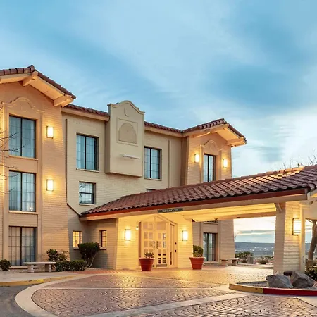 La Quinta Inn By Wyndham El Paso West-3