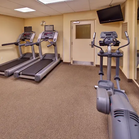 Candlewood Suites Omaha Airport-3
